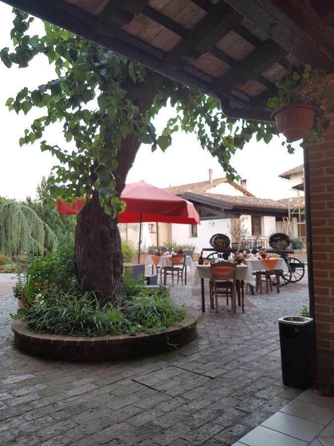 Al Fienile Hotel Orzano Exterior foto