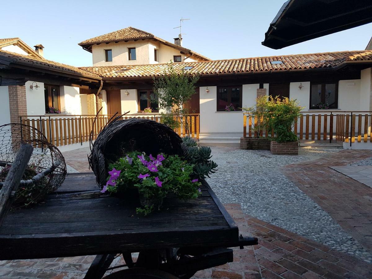 Al Fienile Hotel Orzano Exterior foto
